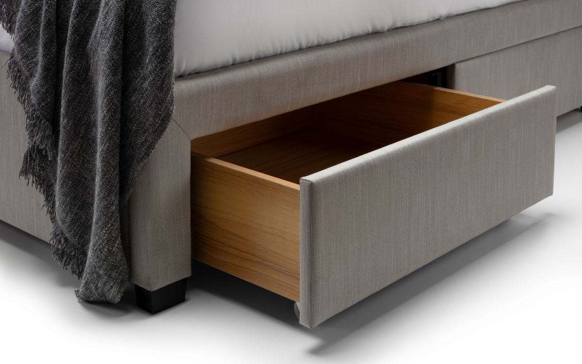Winsome Deep Buttoned 4 Drawer Bed